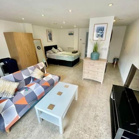 Cambridge City Centre Studio, Sleeps 3 Exterior photo
